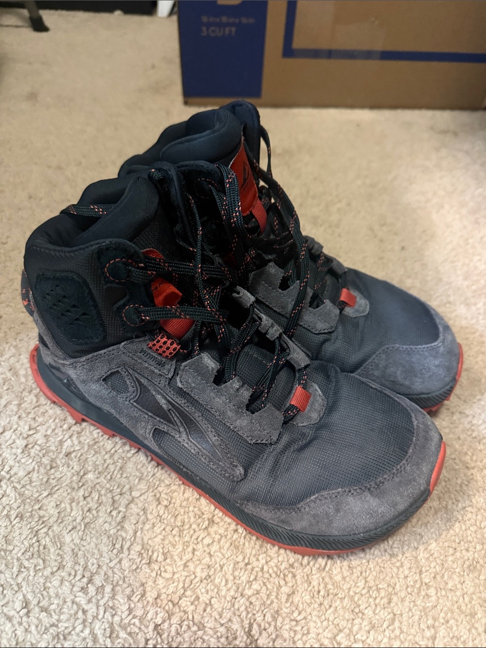 Altra Lone Peak 2 Hiking Shoe (Like New)